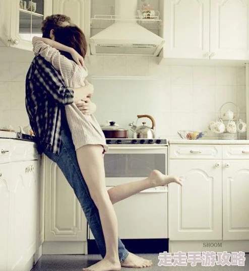 男人尻女人视频最近一对情侣在直播中展示了他们如何通过角色扮演增进感情