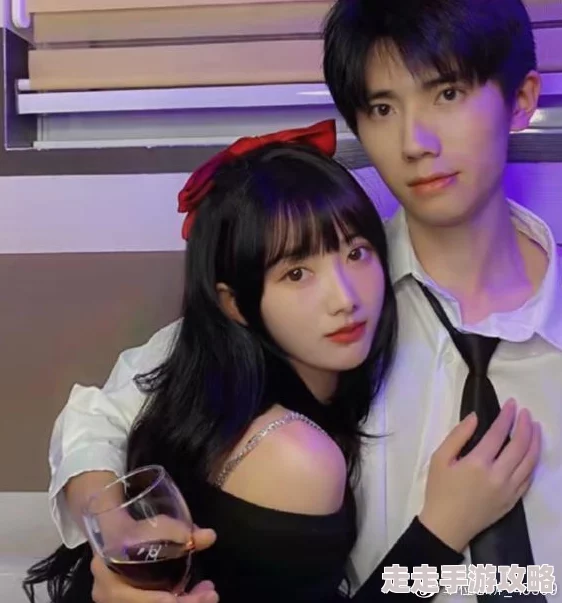 林晚晚的本人图片林晚晚近日参加时尚活动展现独特风格引发热议