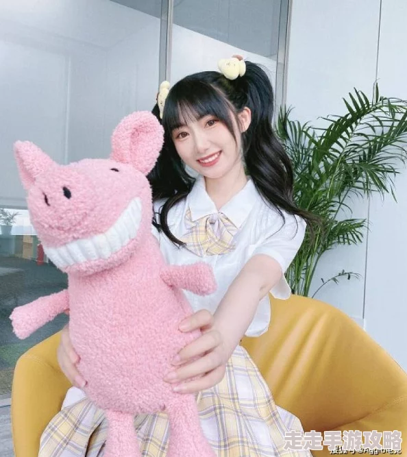 林晚晚的本人图片林晚晚近日参加时尚活动展现独特风格引发热议