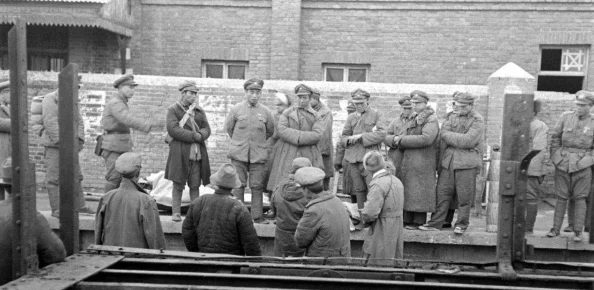 列王的纷争重大更新预告：玩家建议采纳，即将上线装备材料批量合成惊喜功能！