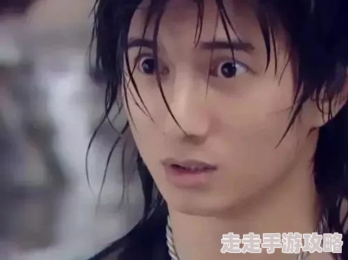 新古龙群侠传组队通缉玩法全攻略：揭秘隐藏奖励，惊喜消息解锁全新挑战模式！