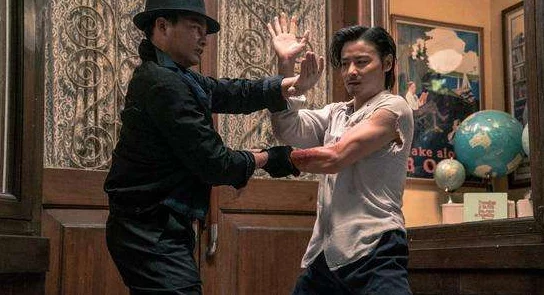 挺进女友闺蜜身体里叶问：勇敢追梦，心怀善念，坚定信念，成就自我