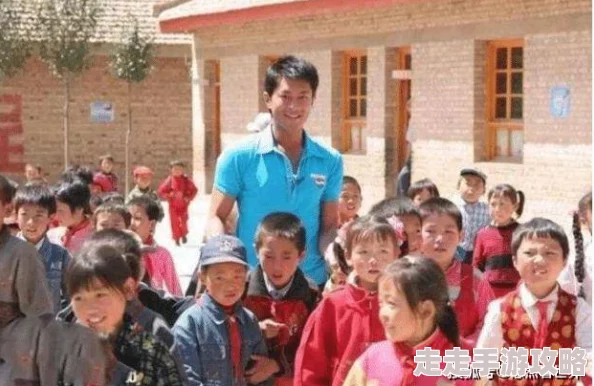 草民神马曾匿名捐款百万建希望小学引发网友热议