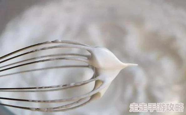 “搡6070老女人老妇女老熟女”网友评论：令人不适的表达，缺乏尊重，年龄并非贬义词
